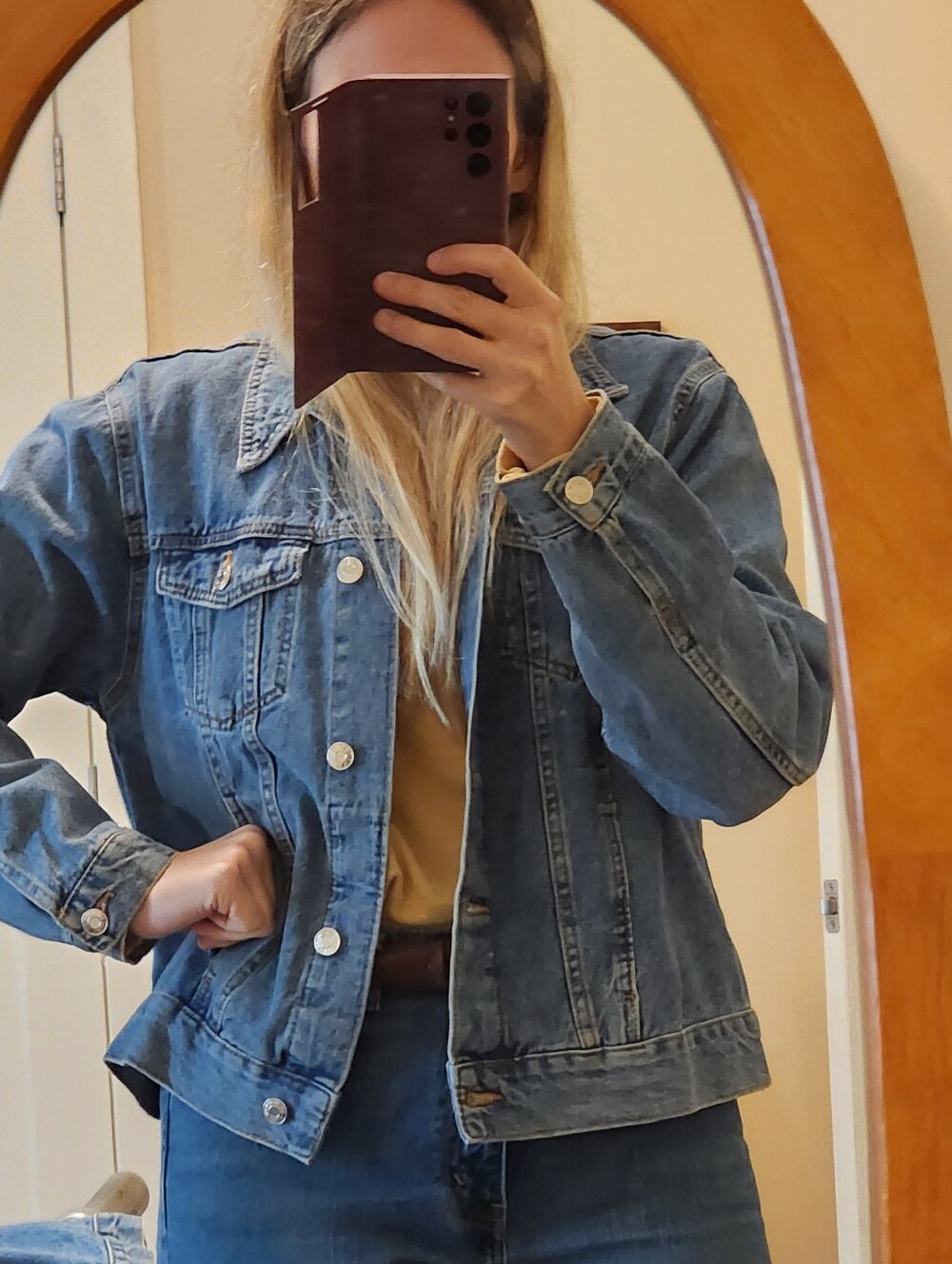 Denim and co denim jean jacket.